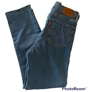 Levis 724 High Rise Straight Crop Women's Jeans